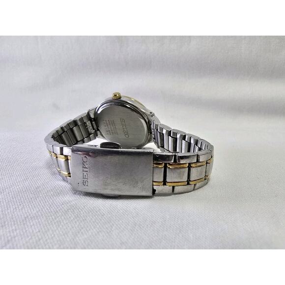 Ladies Seiko 6N22-00D0 Two Tone Accented Calendar Quartz Watch New Battery - Picture 6 of 8